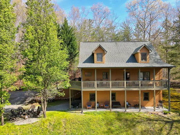45 Oak Ridge Ct, Ellijay, GA 30536