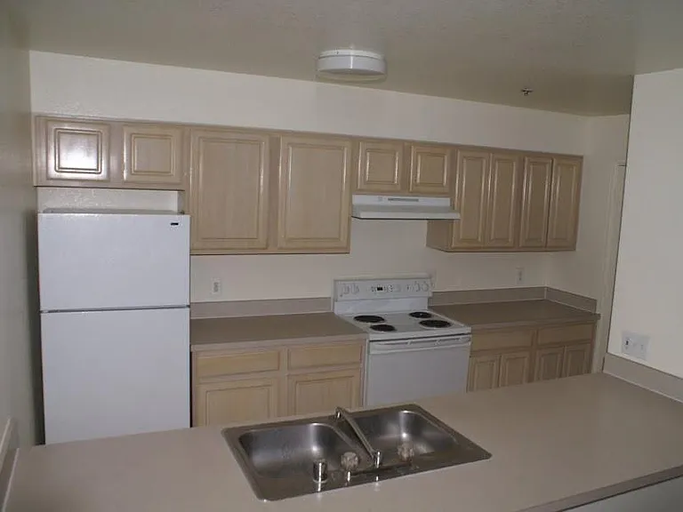 14238 E Grand Dr — Photo 4