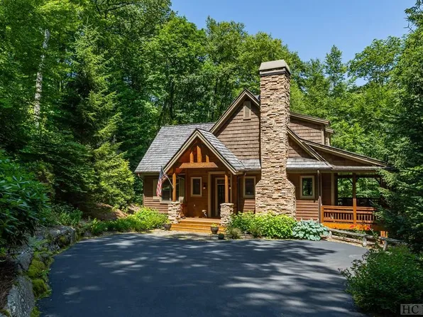 1028 Links Drive, Cashiers, NC 28717