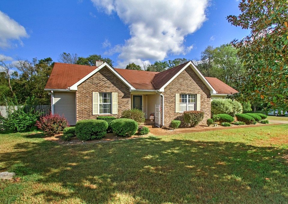 1st image of 1709 Creekstone Dr