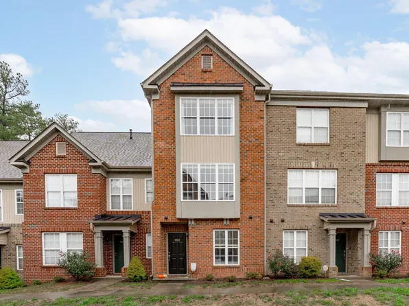 9909 Grettle Ct, Raleigh, NC 27617