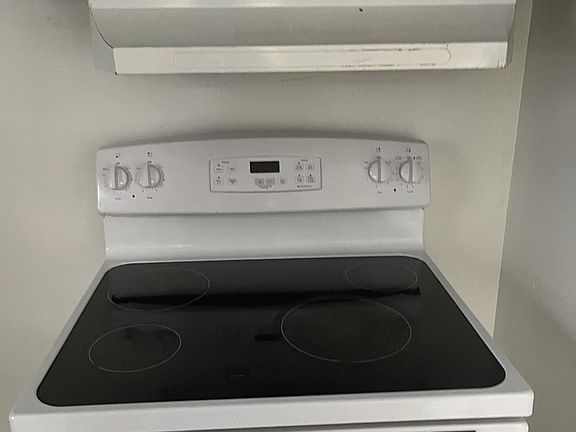 4th image of 2023 E 48th Ter