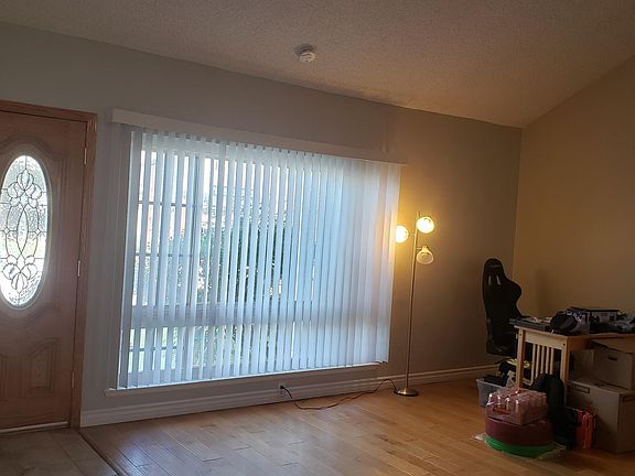 3rd image of 15616 Bechard Ave