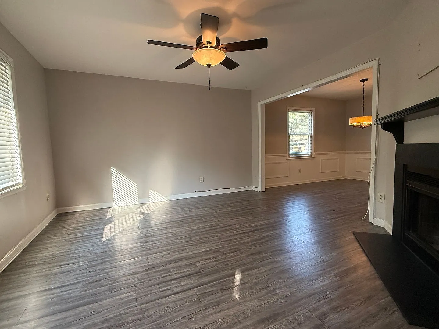 Lovely 1 story End Unit Townhouse — Photo 3