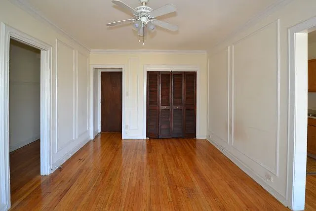 1211 Elmdale #B3 — Photo 9