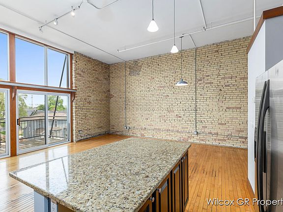 4th image of 600 Broadway Ave NW APT 304