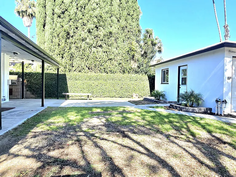 9341 Olive St — Photo 27