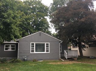 1811 Pierce Ave, Rockford, IL 61103