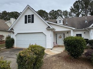 190 Courtyard Dr, Newnan, GA