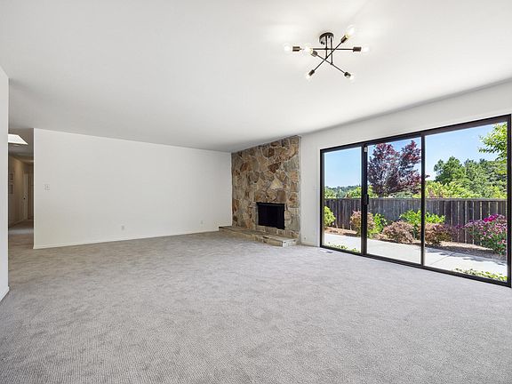 4th image of 13 Carnoustie Dr