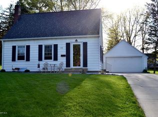 670 Warren Ave, Zumbrota, MN 55992