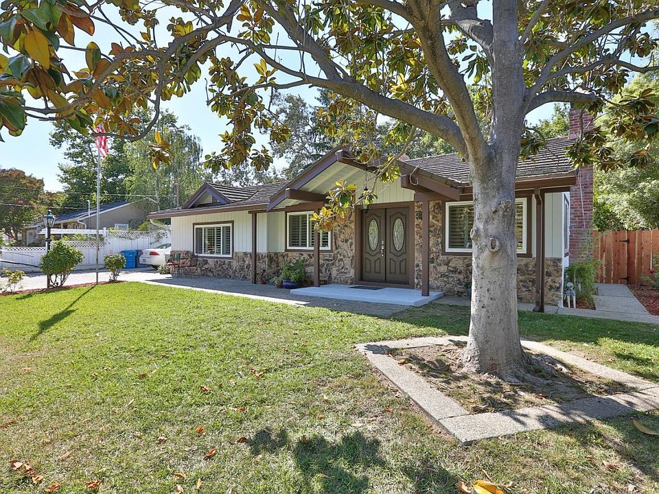 1st image of 10857 Barranca Dr