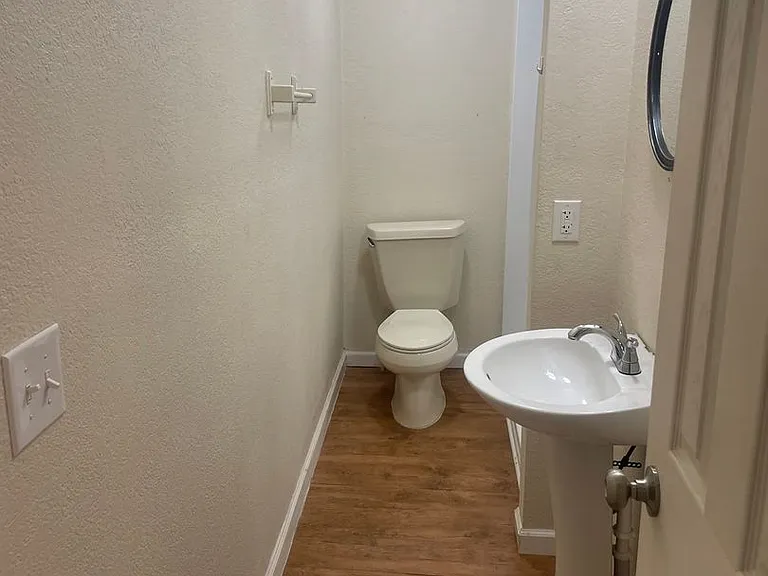 714 Washington Ave #1 — Photo 11