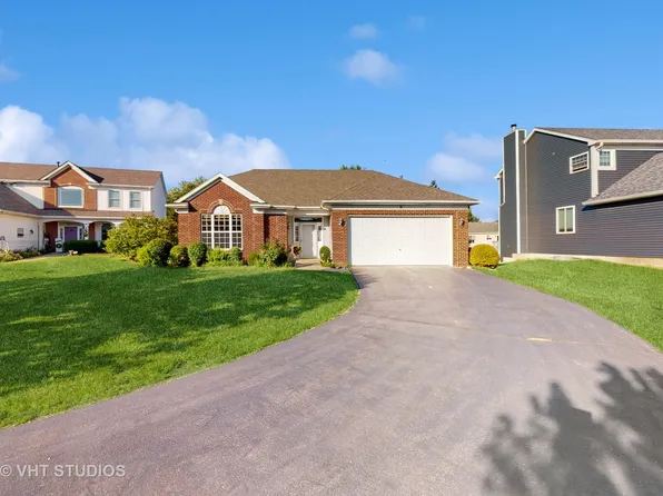 9 Lacebark Ct, Bolingbrook, IL 60490