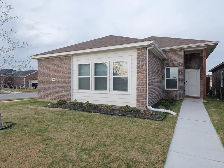 240 Michelle Dr — Photo 14