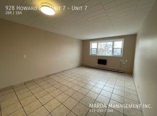 928 Howard Ave #7, Windsor, ON N9A 1S5