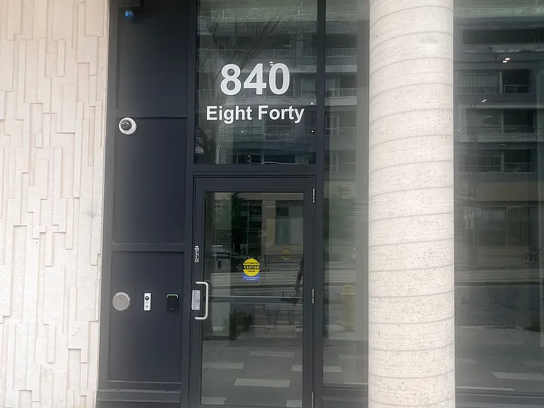 840 Saint Clair Ave W #401 — Photo 2