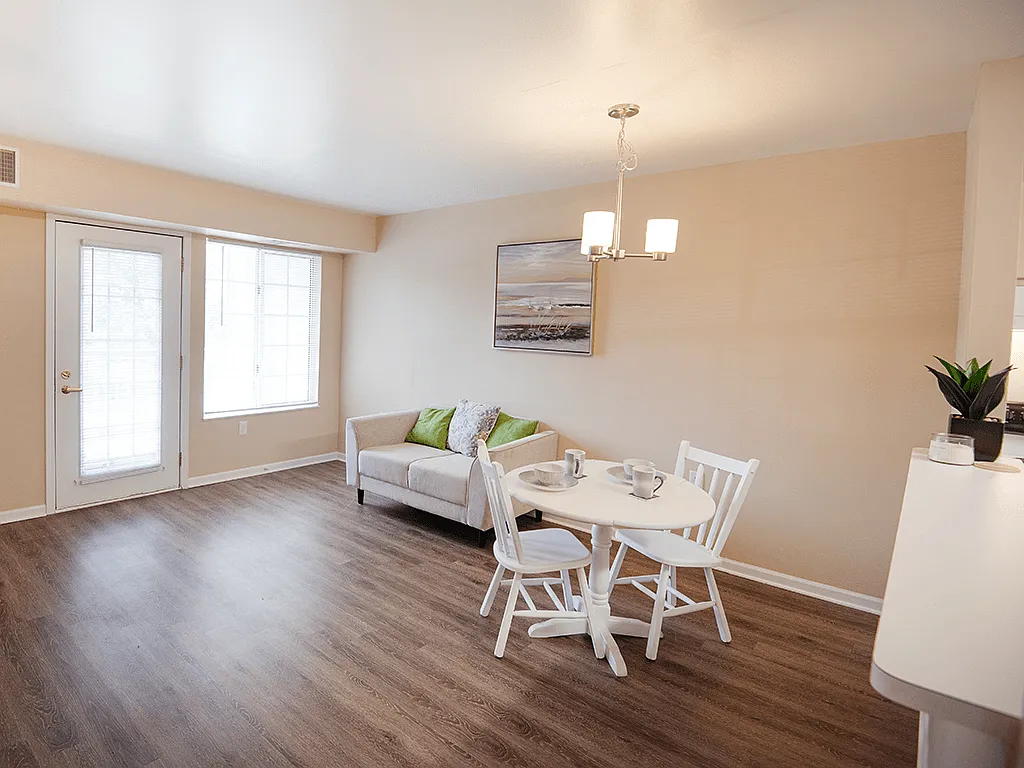 Eagle Grove Apartments — Photo 3
