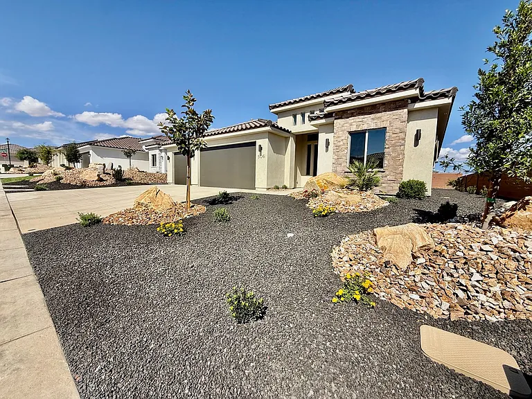 506 S Martignano Way — Photo 1
