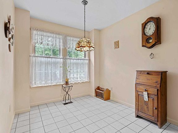 3rd image of 128 Pinebrook Dr #150