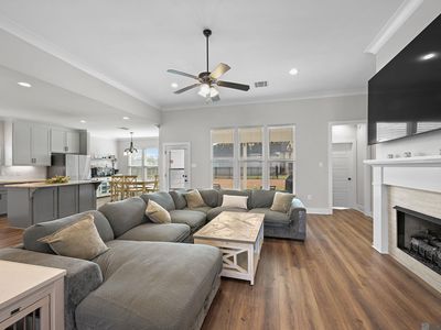 39215 Canopy Ct, Gonzales, LA, 70737