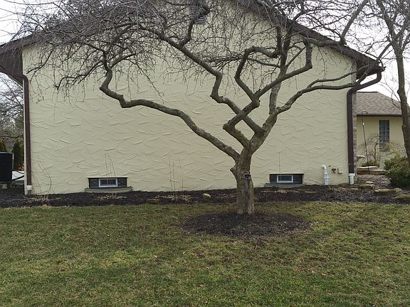 3rd image of 6562 Merringer Ave