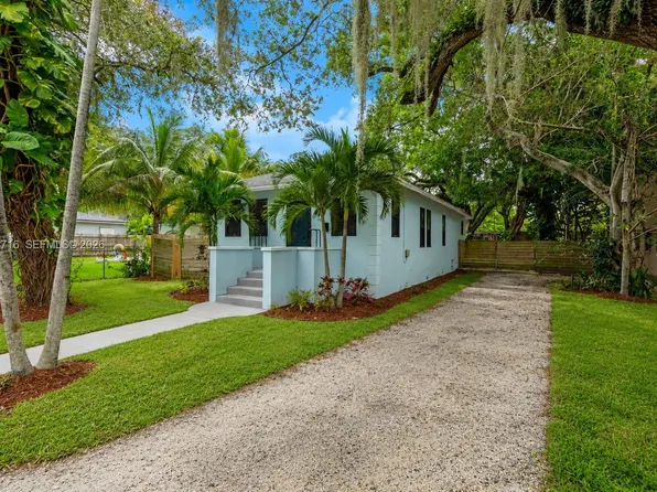 930 NE 132nd St, North Miami, FL 33161