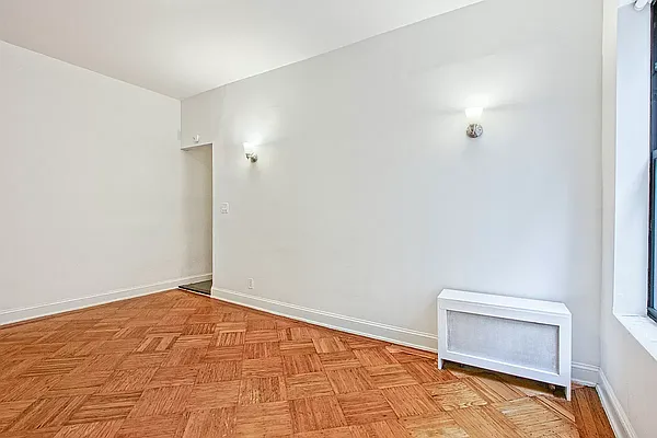 Rented by Douglas Elliman | media 13