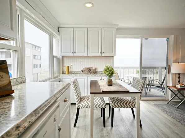 14 Atlantic Avenue #2, Hampton, NH 03842