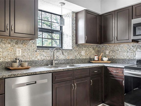 3rd image of 12973 Bryce Canyon Dr APT E