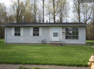 2009 Saratoga Ave SW, Warren, OH 44485