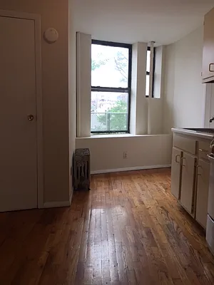 Rented by Landmark Real Estate | media 8