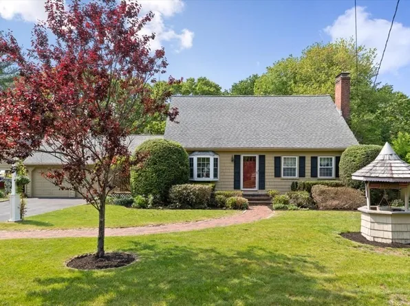 919 West St, Walpole, MA 02081