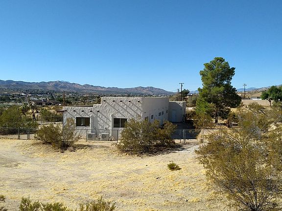 2nd image of 5941 Linda Lee Dr #1-2
