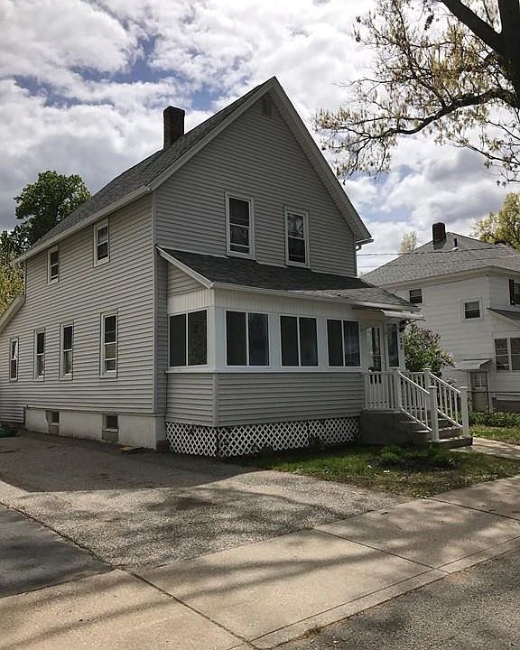 2nd image of 20 Birch St