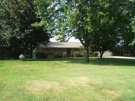 2nd image of 15639 Forest Ln