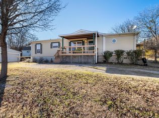 293 Meadows Ln, Pottsboro, TX 75076