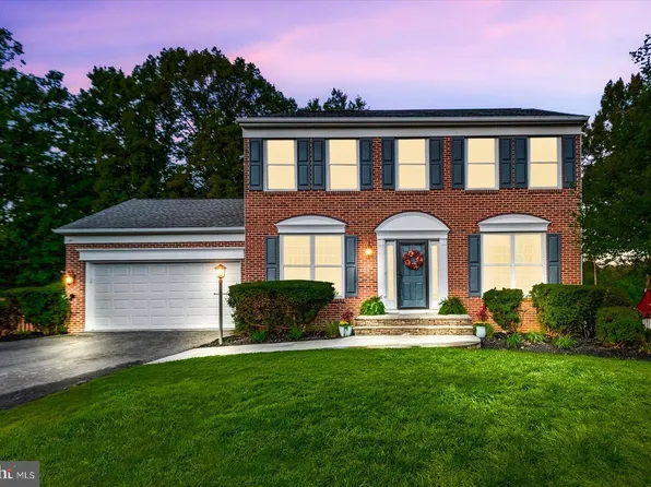 15000 Slippery Elm Ct, Woodbridge, VA 22193