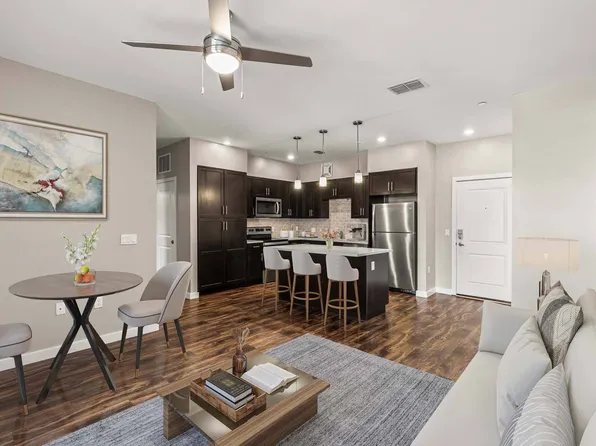 Flats at Tioga Town Center