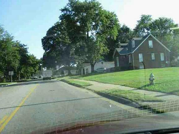 3rd image of 603 S State St