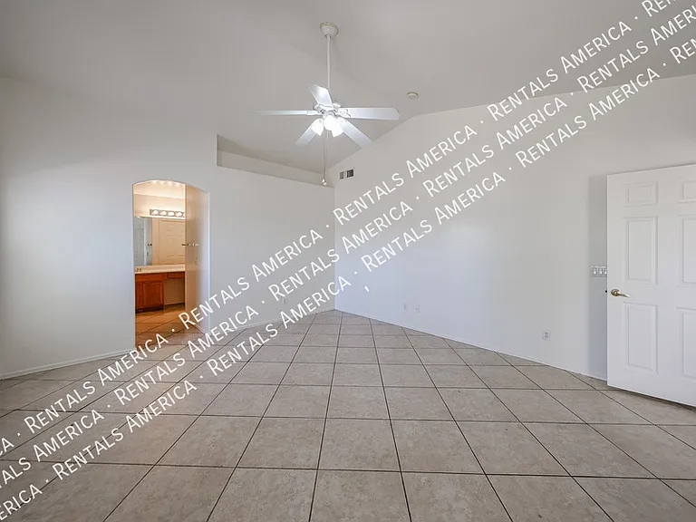 13182 W Cypress St — Photo 16