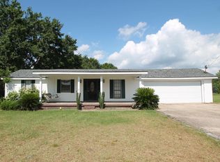 1135 Inland Beach Rd, Lucedale, MS 39452