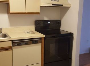 6 Gayridge Rd APT 104, Waterbury, CT 06705