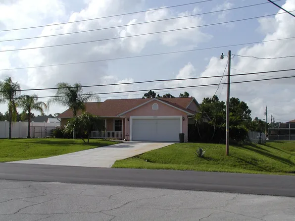 5423 NW Milner Dr, Port Saint Lucie, FL 34983