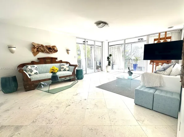 150 Ocean Lane Dr APT 2A, Key Biscayne, FL 33149