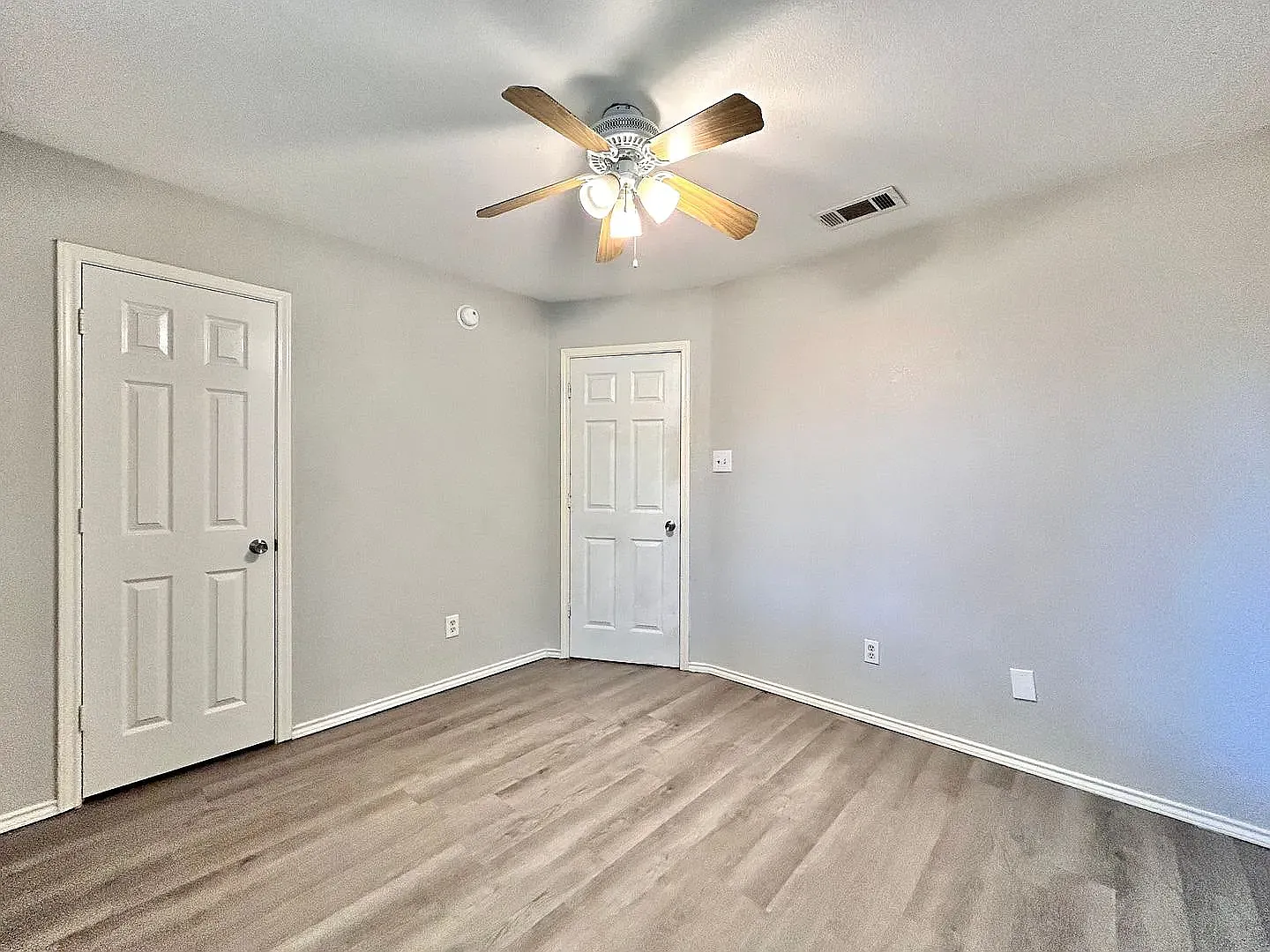 4 bed, 1613 sqft, $1,650 — Photo 2