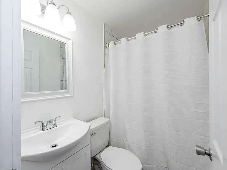 469 Olden Ave — Photo 4