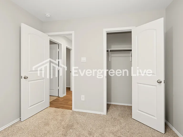 9921 Glen Brook Ln — Photo 11