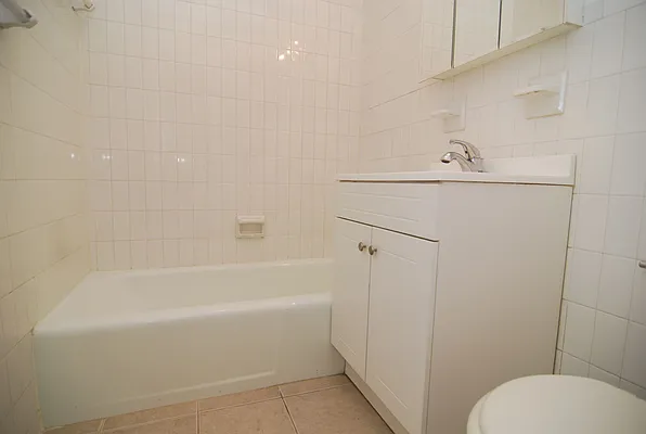 Rented by Building Equity Real Estate LLC | media 25