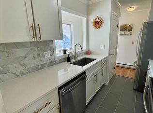 42 Anthony St APT 12, Griswold, CT 06351